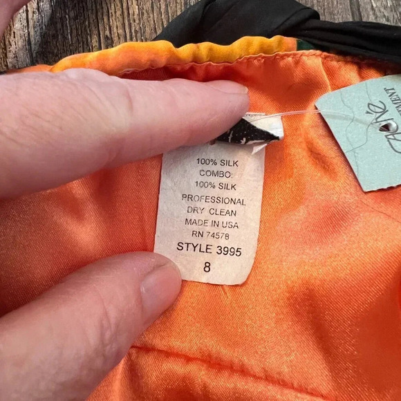 Cache Black and Orange Patterned Midi Dress - Picture 8 of 11